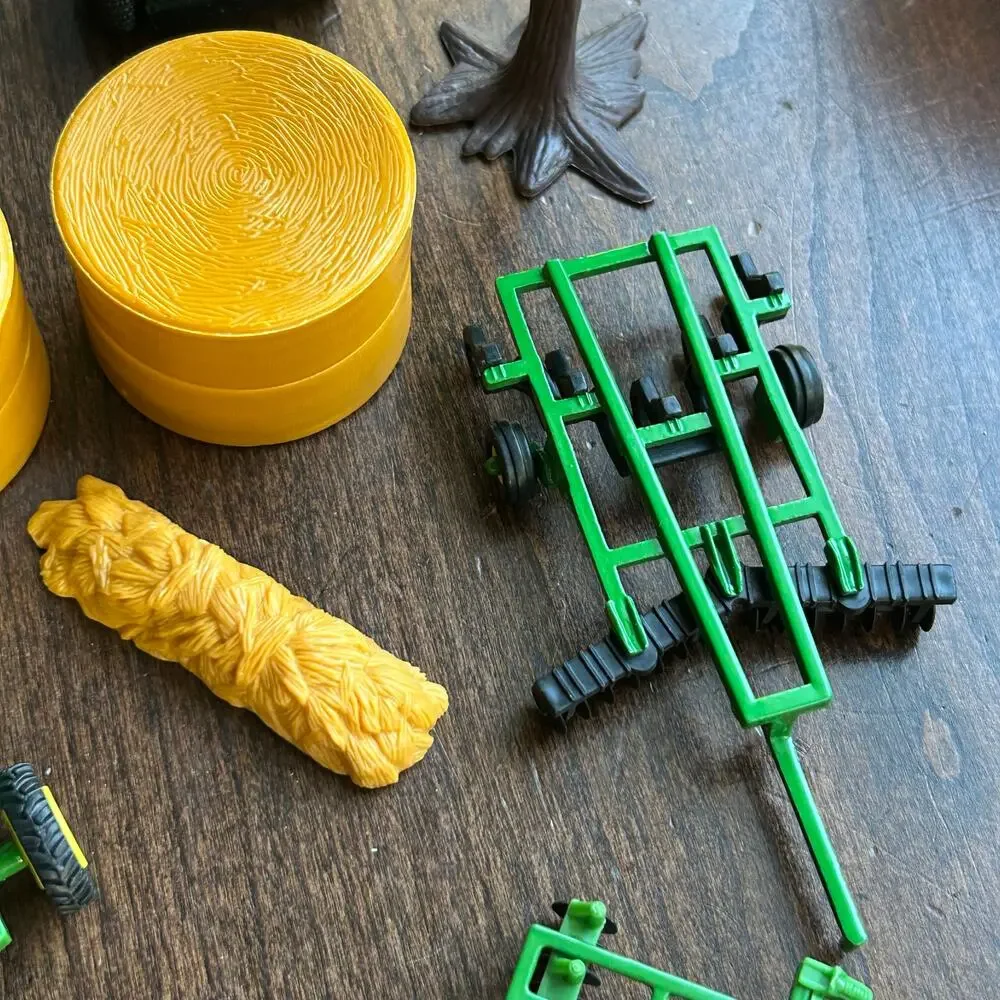 30+ piece lot of John deer & Farm items some metal die cast & plastic mix ERTL